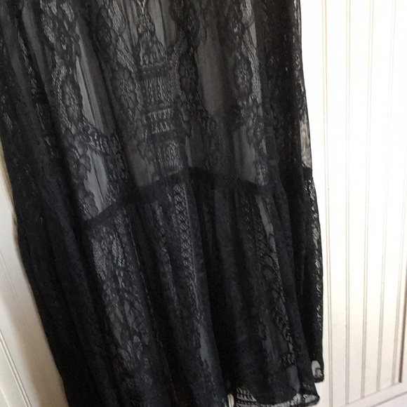 Black Tea lace dress - Picture 3 of 5